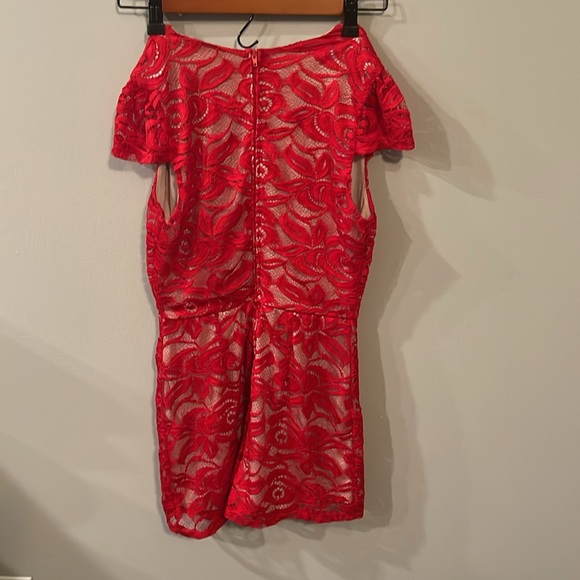 Red laced romper - Picture 2 of 4